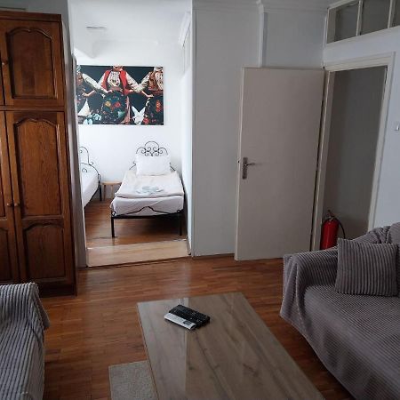 Budget Apartment Balkanika ベオグラード エクステリア 写真